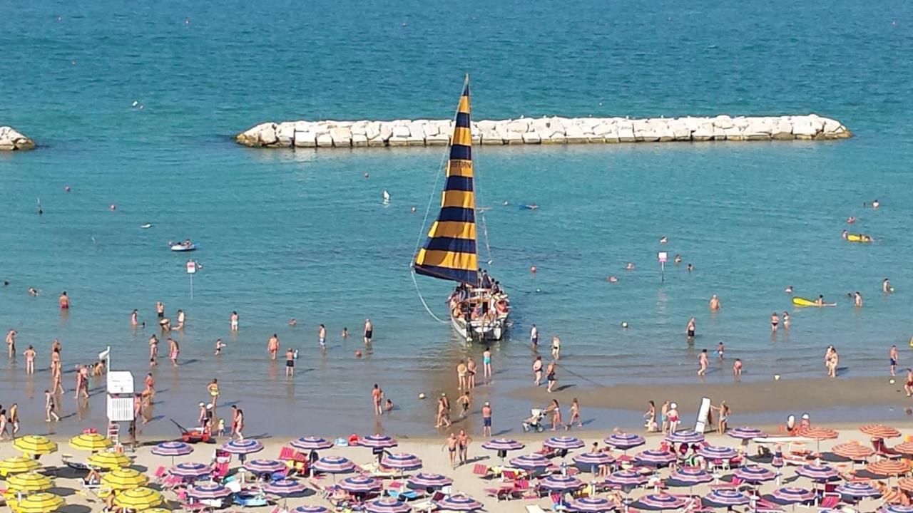 Hotel Napoleon Gabicce Mare Luaran gambar