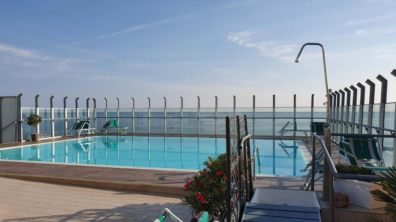 Hotel Napoleon Gabicce Mare Luaran gambar