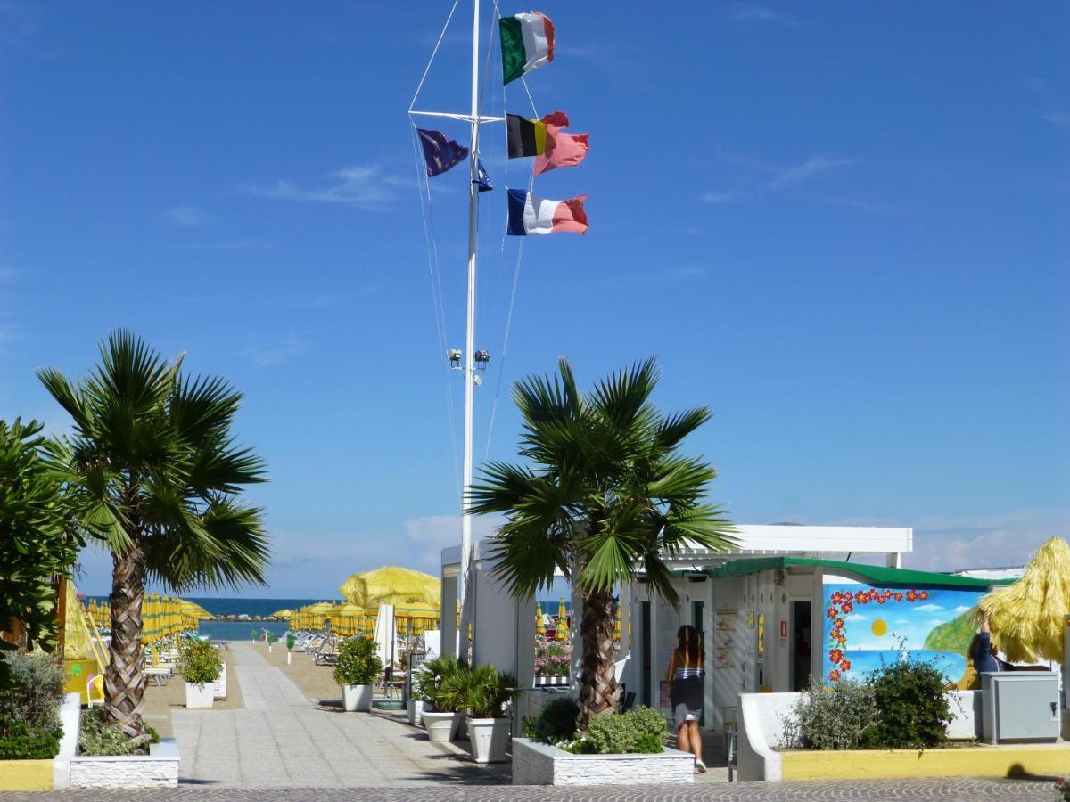 Hotel Napoleon Gabicce Mare Luaran gambar