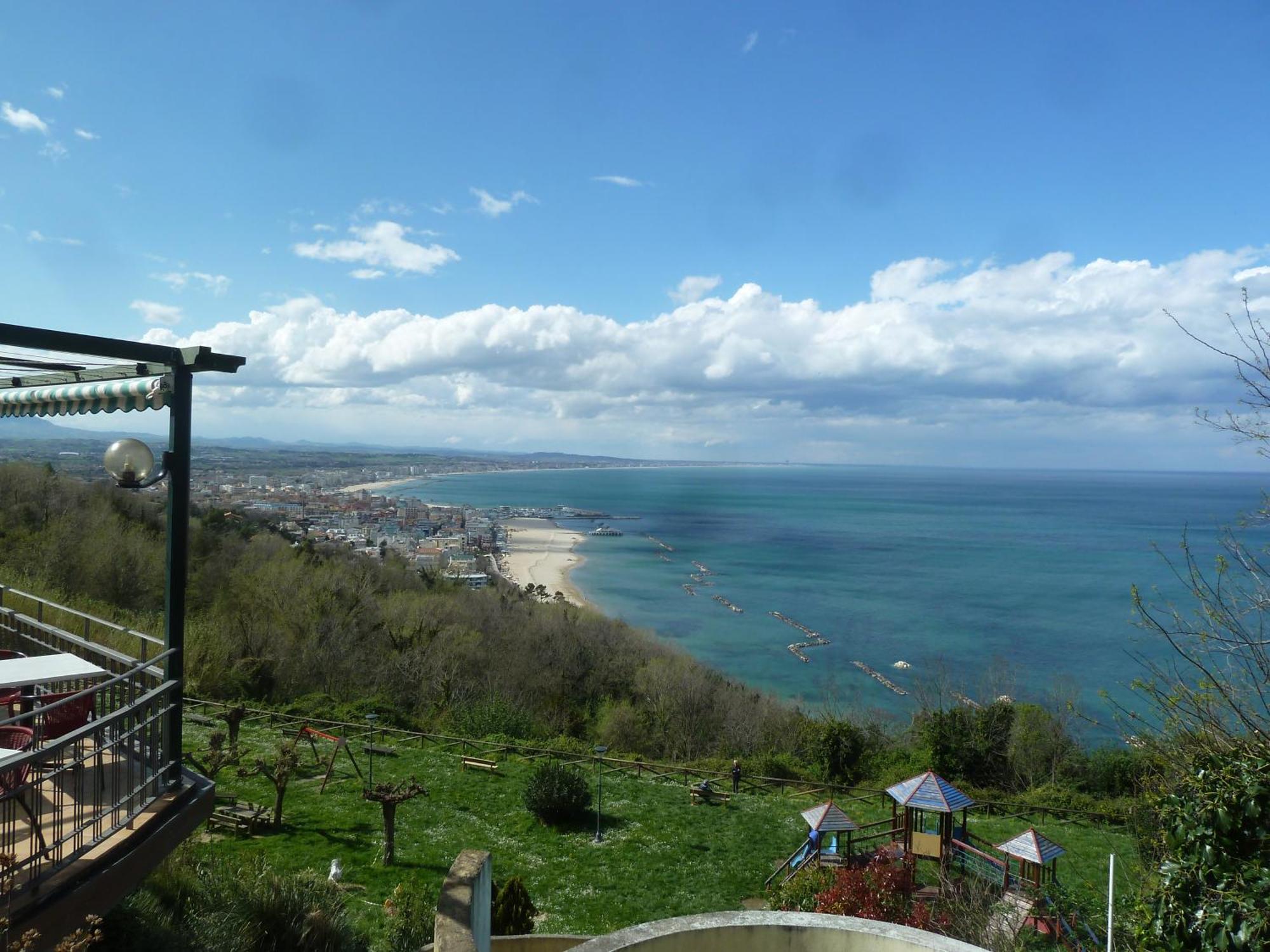 Hotel Napoleon Gabicce Mare Luaran gambar