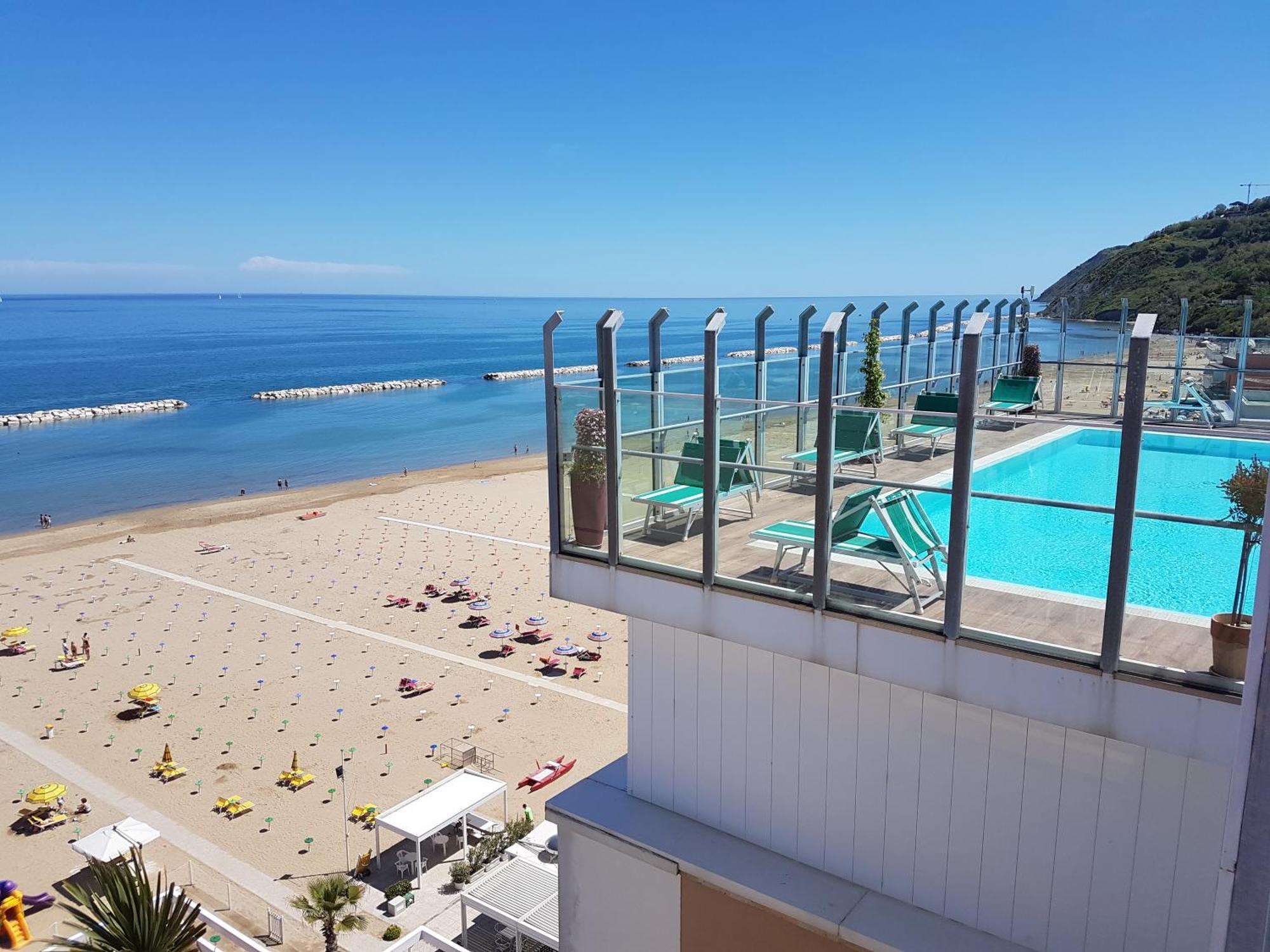 Hotel Napoleon Gabicce Mare Luaran gambar